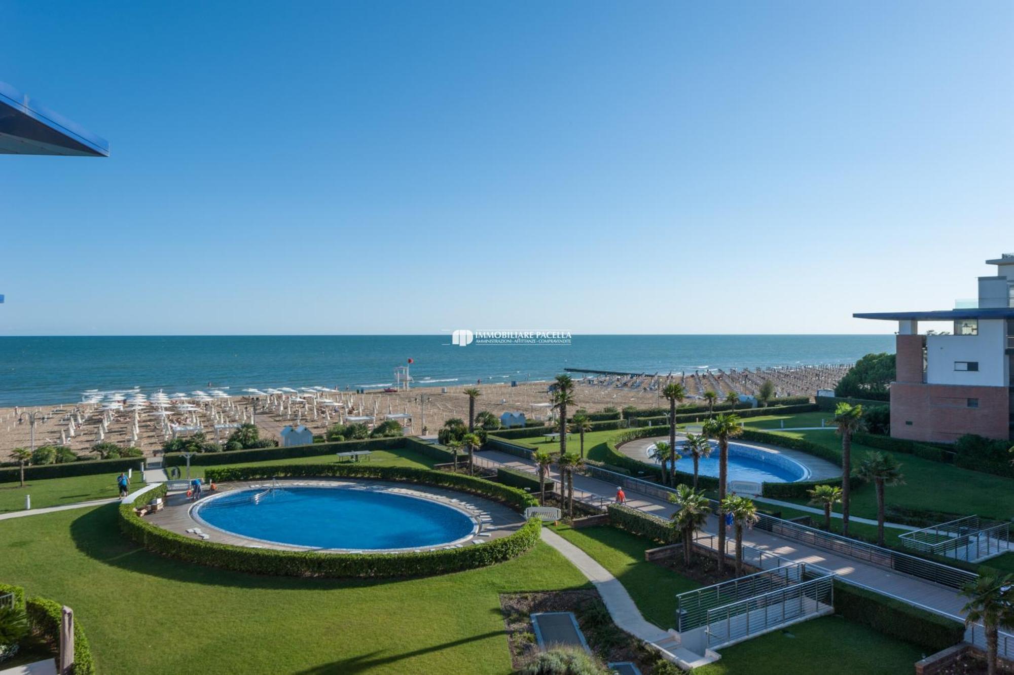 Residence Frontemar Immobiliare Pacella Τζεσόλο Λίντο Εξωτερικό φωτογραφία