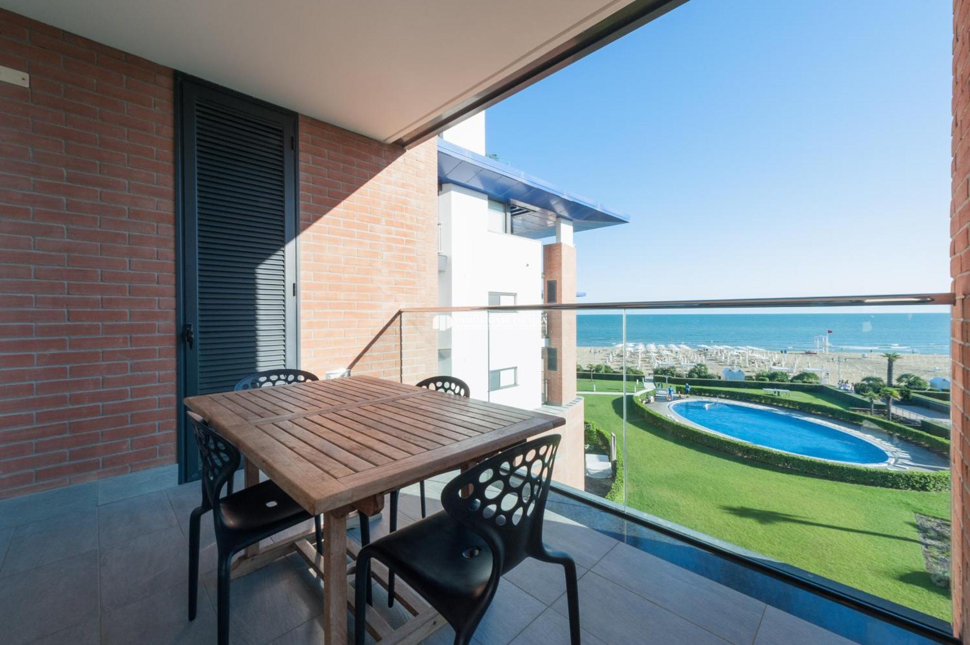 Residence Frontemar Immobiliare Pacella Τζεσόλο Λίντο Εξωτερικό φωτογραφία