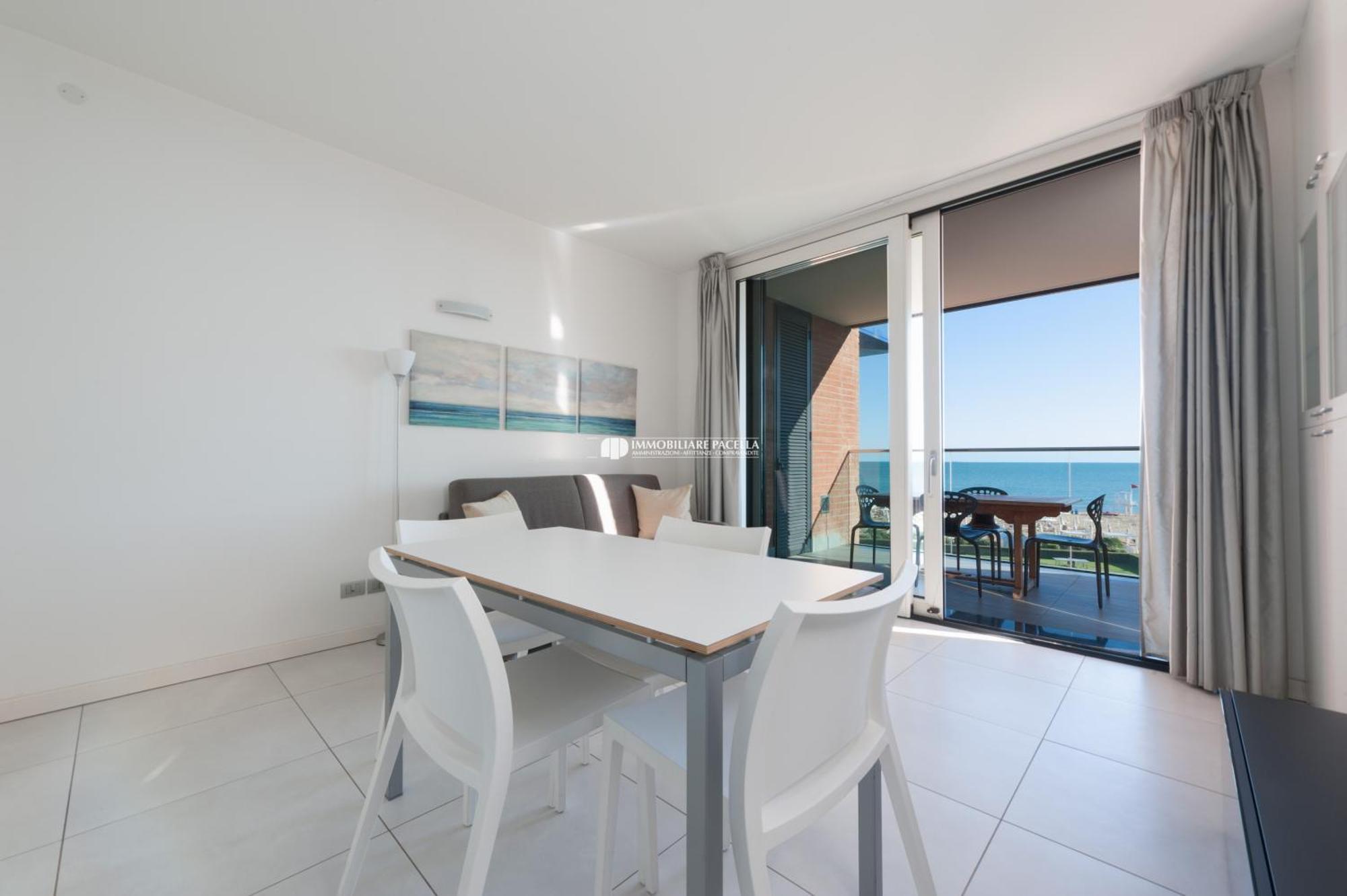 Residence Frontemar Immobiliare Pacella Τζεσόλο Λίντο Εξωτερικό φωτογραφία